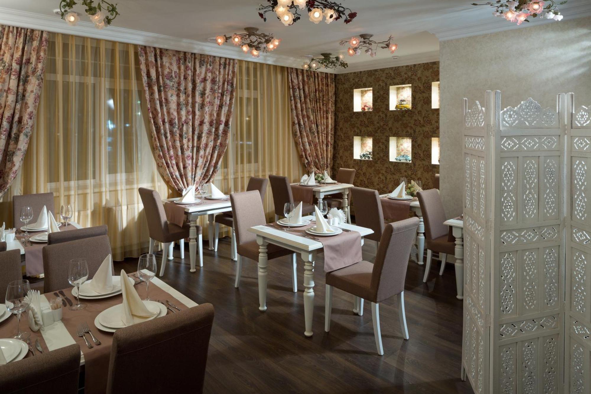 De Gaulle Boutique Hotel Kharkov Ngoại thất bức ảnh