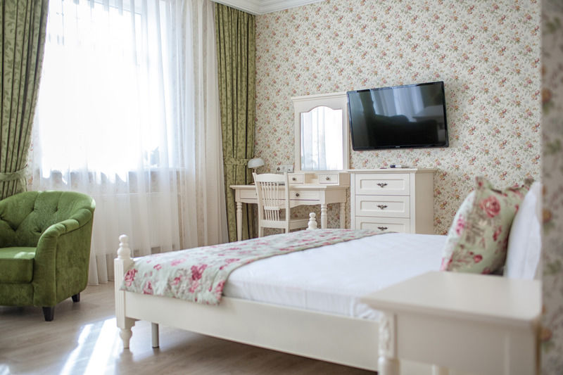 De Gaulle Boutique Hotel Kharkov Ngoại thất bức ảnh