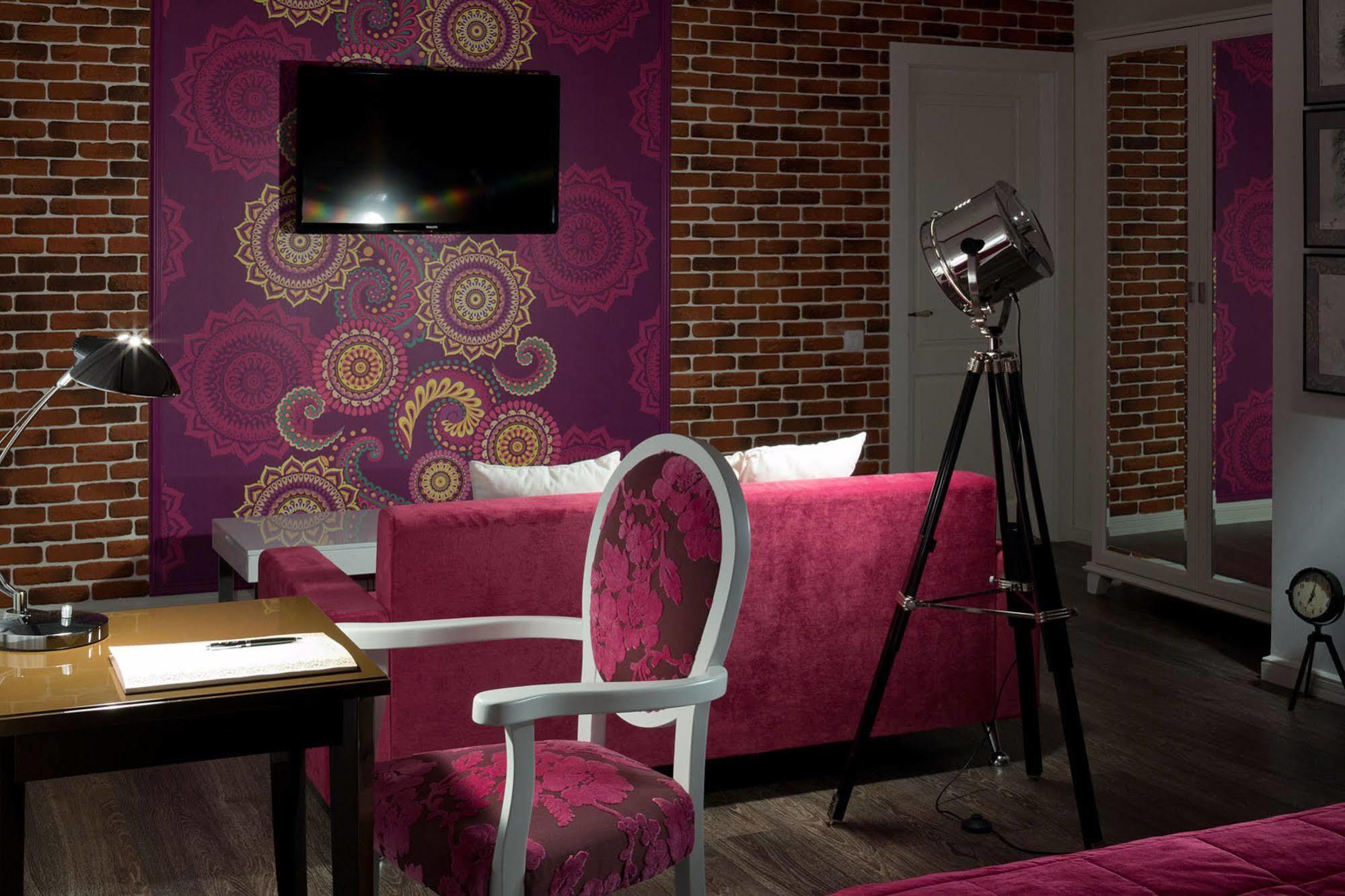 De Gaulle Boutique Hotel Kharkov Ngoại thất bức ảnh