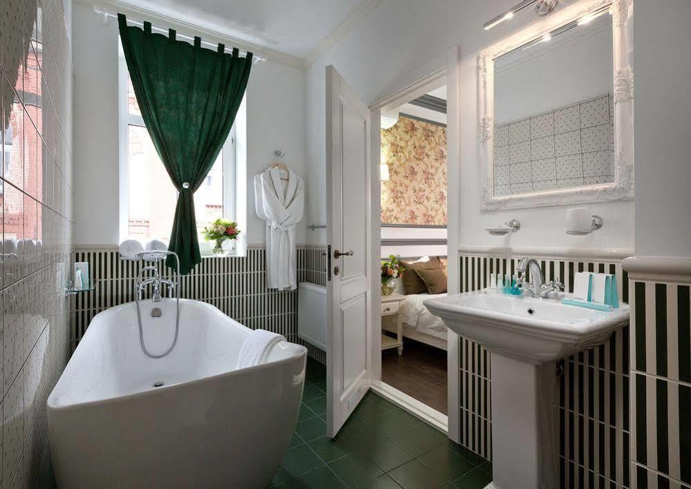 De Gaulle Boutique Hotel Kharkov Ngoại thất bức ảnh